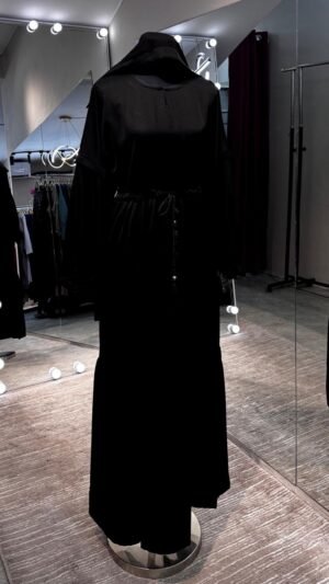 Black Nida round neck and pleated design