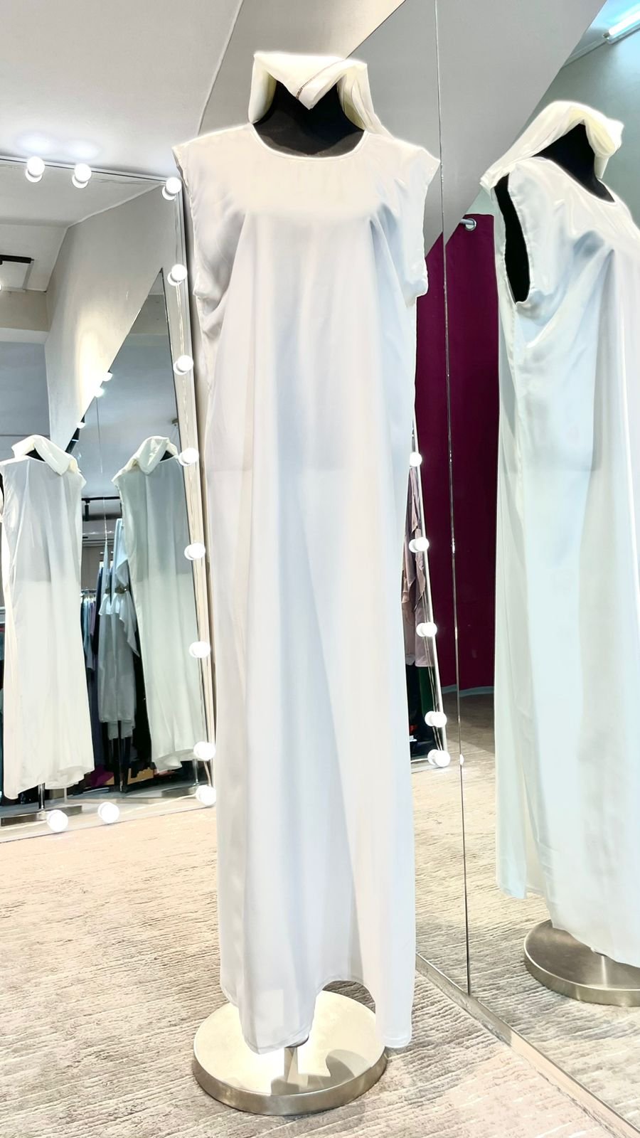 White Flare Sleeve Abaya Dress with Gold Embellishment - Image 5